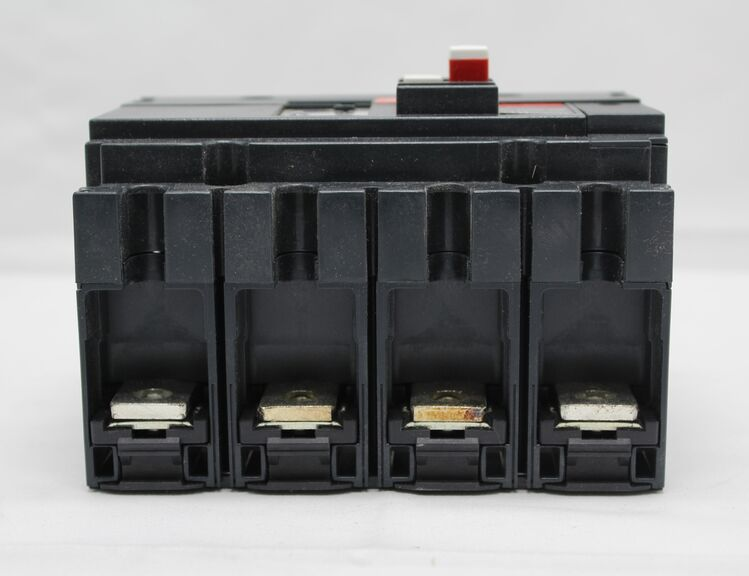 LV429213 Schneider leakage module