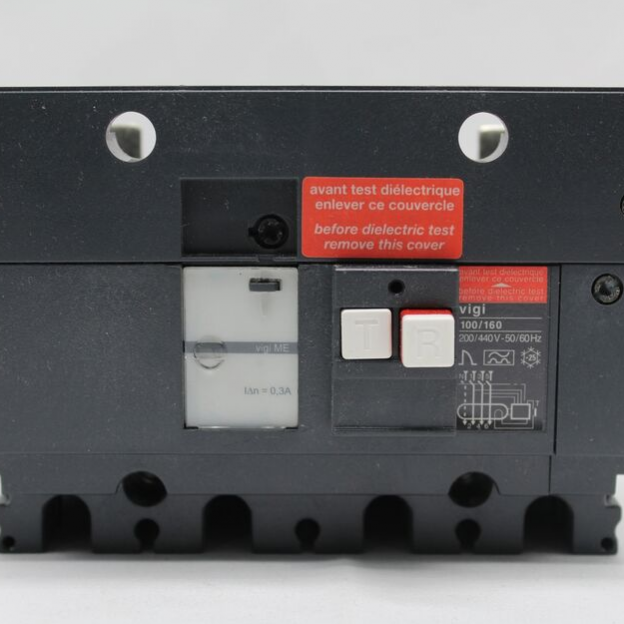 LV429213 Schneider leakage module