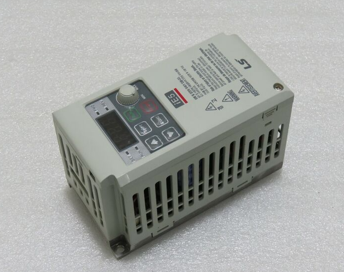 SV002IE5-2 0.2KW/220V Ls LG inverter
