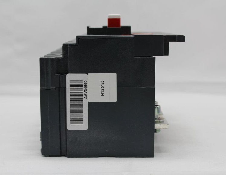 LV429213 Schneider leakage module