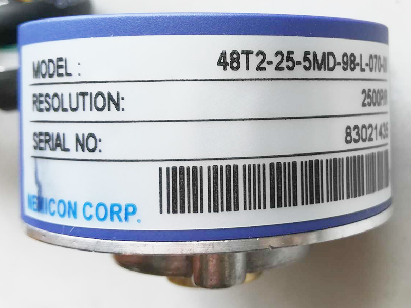 Servo motor encoder 48T2-25-5MD-98-L-070-00