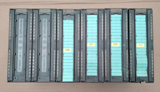 NEU IM KASTEN SIEMENS DIGITAL INPUT Model 6ES7 321-BL00-0AA0