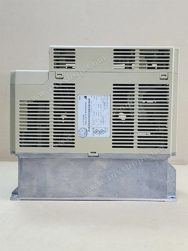 Yaskawa SGDB-15VD Sigma I servo drive, 1.3-1.5kW, 200-230VAC 3-phase input