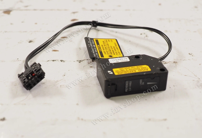 Keyence LV-H62 Fiber Amplifier Sensor