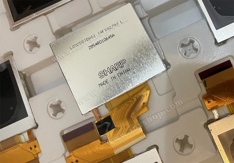 LQ025Q3DW01 in stock Sharp 2.5 inch 320*240 LCD screen