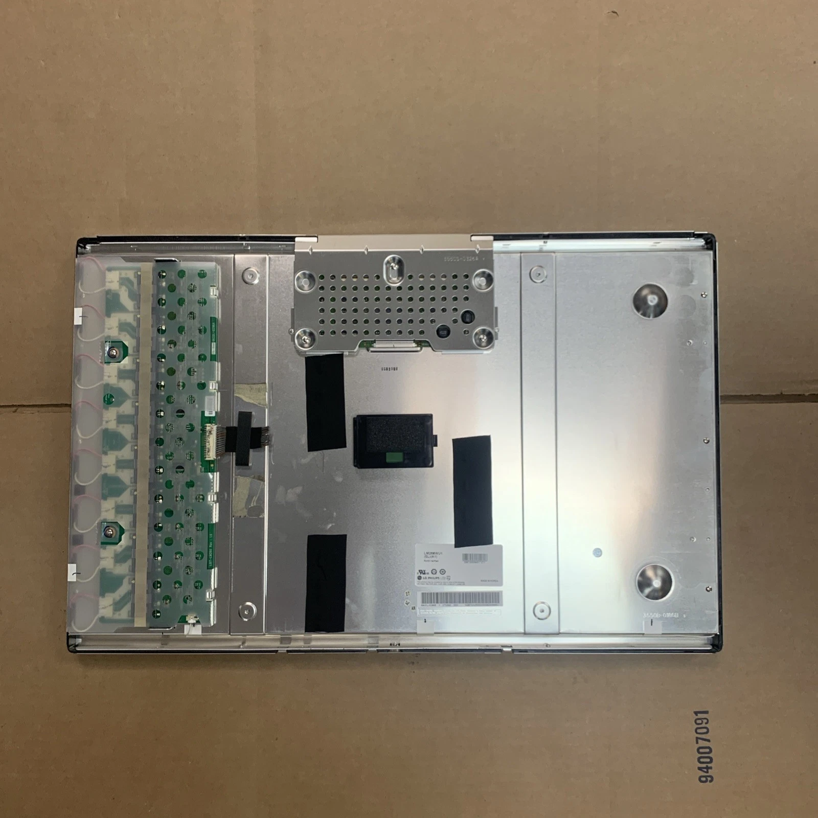 LM260WU1-SLB1 LCD panel