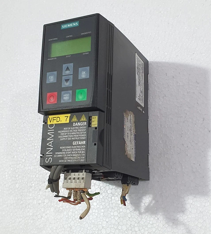 Siemens 6SL3210-1KE14-3UB2 SINAMICS G120C 1.5kW inverter drive