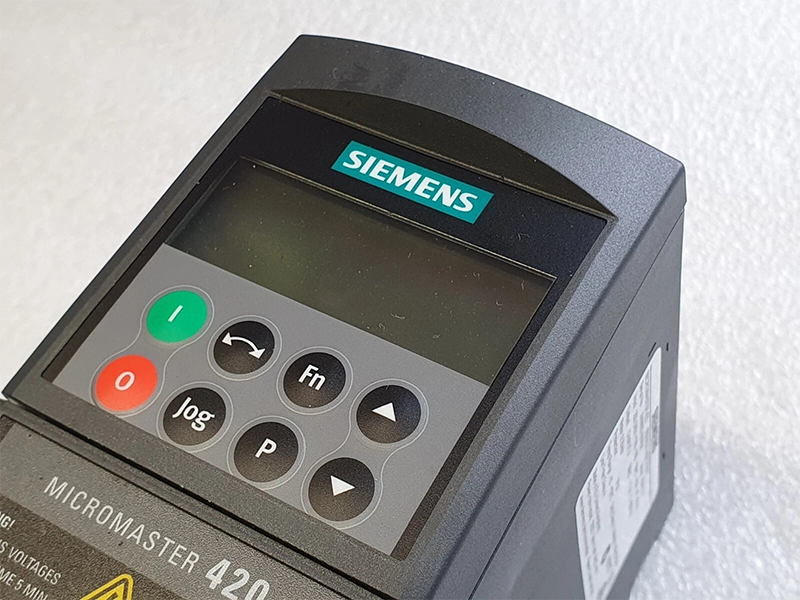 6SE6420-2AB12-5AA1 Siemens Frequency Inverter (MicroMaster 430) Overview